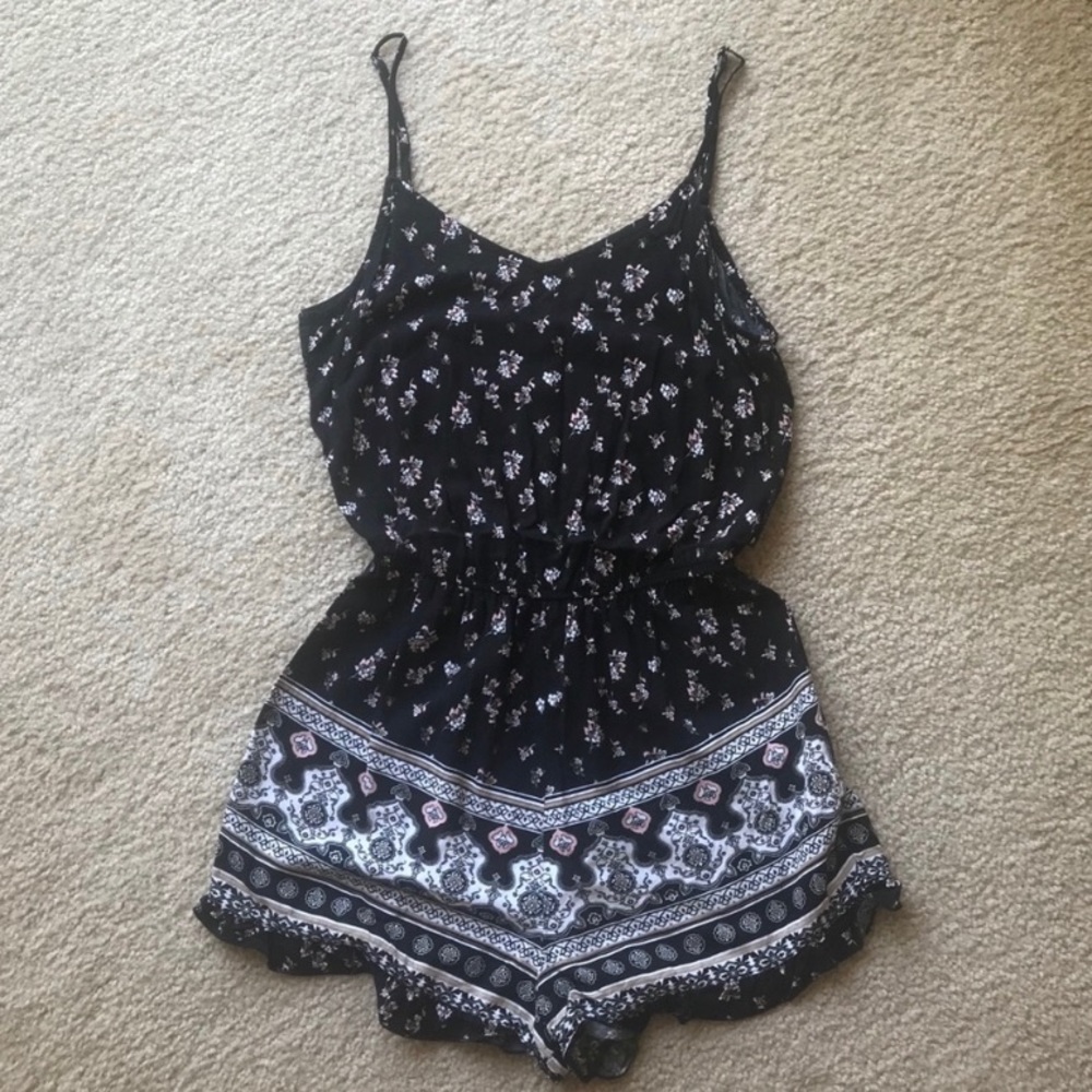 Cotton On Romper - XS